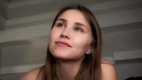 Emilia online show from 09-13-25, 08:25