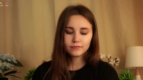 Emilia online show from 10-04-25, 01:03