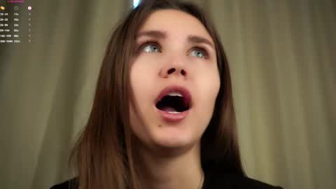 Emilia online show from 10-08-25, 01:14