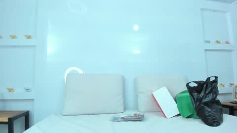 Zenda Evans online show from 02-08-25, 09:56