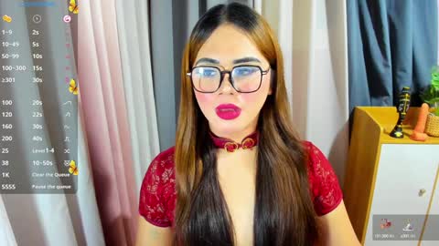 Snapshot of zendaya_amore chatting on 12-11-24, 08:50 Zendaya online show from 12-11-24, 08:50