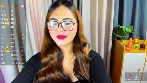 Snapshot of zendaya_amore chatting on 12-18-24, 05:26 Zendaya online show from 12-18-24, 05:26