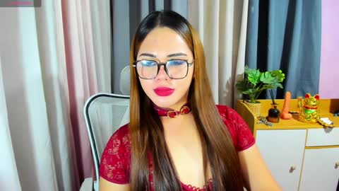 Snapshot of zendaya_amore chatting on 01-03-25, 12:41 Zendaya online show from 01-03-25, 12:41