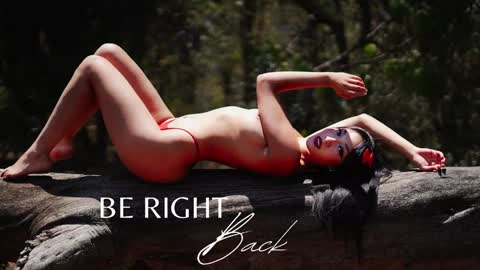 Zendaya online show from 12-14-24, 08:34