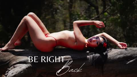 Zendaya online show from 01-03-25, 02:10