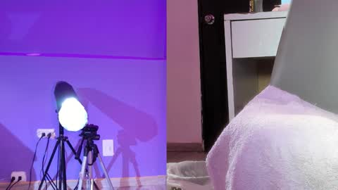 Snapshot of zendayagreey chatting on 11-18-25, 07:18 Zendaya online show from 11-18-25, 07:18