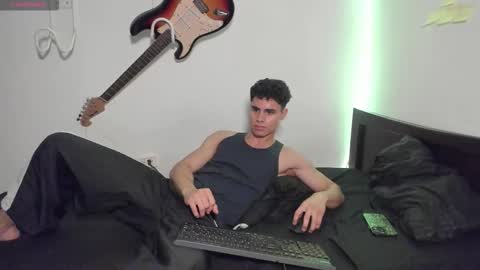 Snapshot of zenhzu chatting on 09-16-25, 05:08 zenzhu online show from 09-16-25, 05:08