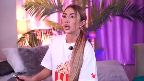 Zenyda online show from 12-19-25, 12:34