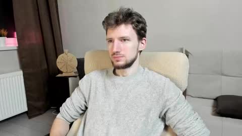 Snapshot of zepanl chatting on 11-16-25, 04:40 Andrew online show from 11-16-25, 04:40