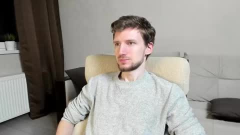 Snapshot of zepanl chatting on 12-04-25, 02:43 Andrew online show from 12-04-25, 02:43