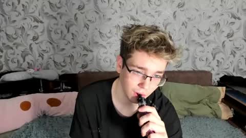 Ethan online show from 05-31-26, 02:42