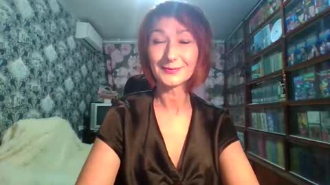 Snapshot of zerilane chatting on 11-26-25, 06:42 Elena online show from 11-26-25, 06:42