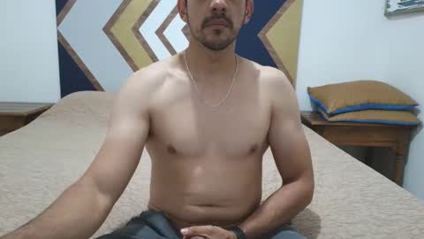 Snapshot of zetherzz chatting on 09-15-25, 01:49 Zether online show from 09-15-25, 01:49