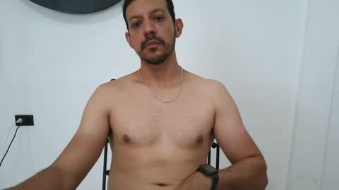 Snapshot of zetherzz chatting on 09-19-25, 03:45 Zether online show from 09-19-25, 03:45