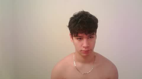 zeus_183 online show from 11-18-25, 12:53