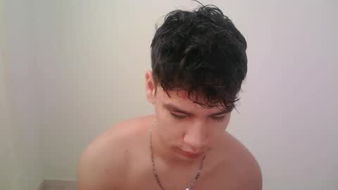 zeus_183 online show from 12-03-25, 12:36