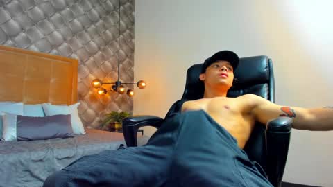 zeus online show from 12-10-24, 06:38