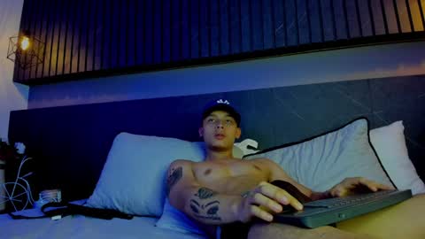 zeus online show from 02-06-25, 06:51