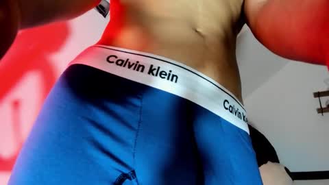 Snapshot of zeusjeff chatting on 11-28-25, 09:06 zeus online show from 11-28-25, 09:06