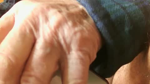 zevioo77 online show from 12-22-24, 11:44