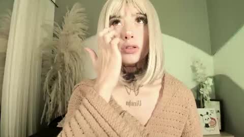 zhally_dee online show from 06-13-26, 09:40