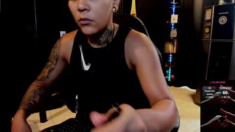 zhoestrong online show from 10-12-25, 07:57