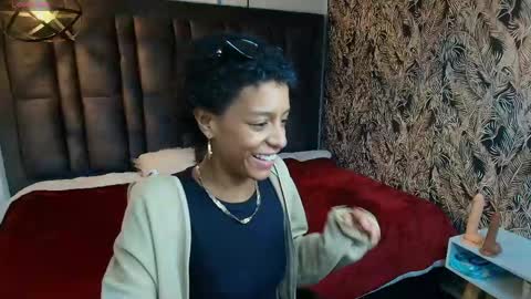Zia Green online show from 05-22-26, 01:17