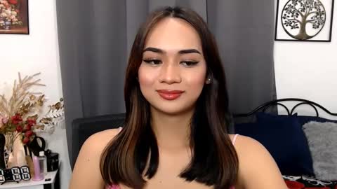 Snapshot of zialustts chatting on 03-12-25, 01:19 Zia online show from 03-12-25, 01:19