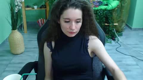 zianichols online show from 02-12-25, 12:37