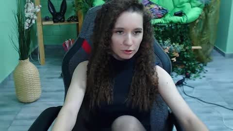 zianichols online show from 02-20-25, 09:44