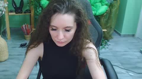 zianichols online show from 02-20-25, 11:43