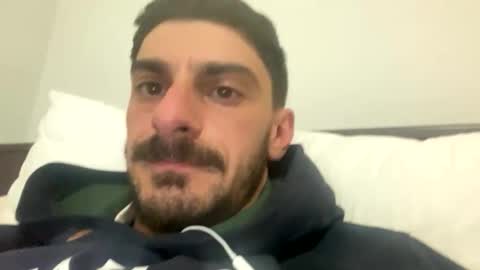 Snapshot of ziggy22113 chatting on 10-29-25, 04:09 ziggy22113 online show from 10-29-25, 04:09