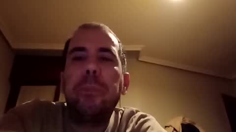 Snapshot of zigor13 chatting on 02-20-25, 10:48 zigor13 online show from 02-20-25, 10:48