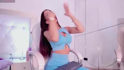 Nia  online show from 02-23-25, 11:44