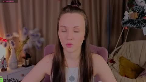 Zlata  Mon Tue Thu Fri Sun Sa GMT 3 0000pm - 0600pm  online show from 01-15-26, 09:25