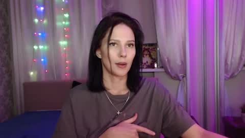 Snapshot of zlatagoddess chatting on 02-15-25, 06:23 Zlata online show from 02-15-25, 06:23