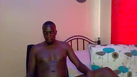 Snapshot of zlatann2012 chatting on 02-15-25, 12:54 Zlatann2012 online show from 02-15-25, 12:54