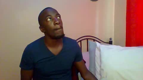 Snapshot of zlatann2012 chatting on 02-17-25, 07:47 Zlatann2012 online show from 02-17-25, 07:47