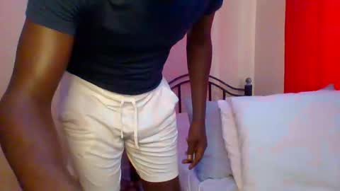 Snapshot of zlatann2012 chatting on 02-18-25, 05:53 Zlatann2012 online show from 02-18-25, 05:53