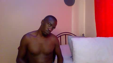 Snapshot of zlatann2012 chatting on 02-19-25, 12:11 Zlatann2012 online show from 02-19-25, 12:11