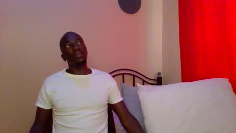 Snapshot of zlatann2012 chatting on 02-25-25, 08:14 Zlatann2012 online show from 02-25-25, 08:14