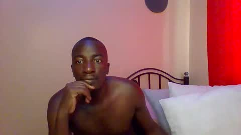 Snapshot of zlatann2012 chatting on 02-25-25, 12:13 Zlatann2012 online show from 02-25-25, 12:13