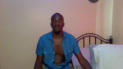 Snapshot of zlatann2012 chatting on 03-02-25, 12:54 Zlatann2012 online show from 03-02-25, 12:54