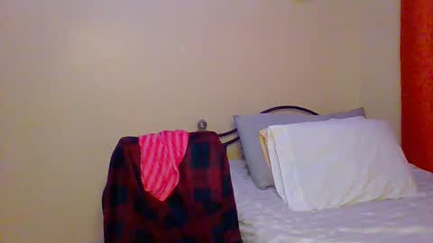 Snapshot of zlatann2012 chatting on 03-05-25, 07:49 Zlatann2012 online show from 03-05-25, 07:49