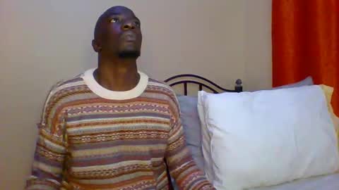 Snapshot of zlatann2012 chatting on 03-10-25, 02:50 Zlatann2012 online show from 03-10-25, 02:50