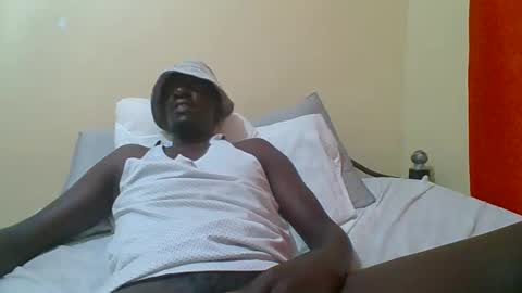 Snapshot of zlatann2012 chatting on 09-08-25, 06:40 Zlatann2012 online show from 09-08-25, 06:40