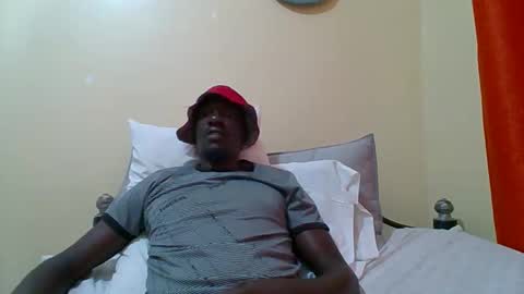 Snapshot of zlatann2012 chatting on 09-12-25, 12:27 Zlatann2012 online show from 09-12-25, 12:27