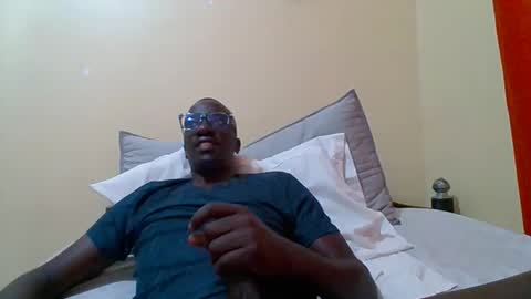 Snapshot of zlatann2012 chatting on 09-15-25, 10:21 Zlatann2012 online show from 09-15-25, 10:21