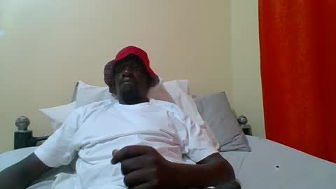 Snapshot of zlatann2012 chatting on 09-29-25, 05:51 Zlatann2012 online show from 09-29-25, 05:51