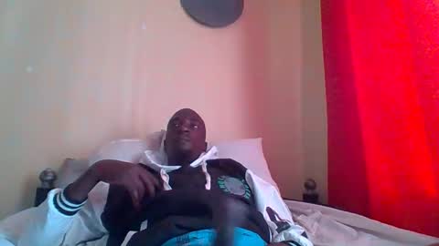 Snapshot of zlatann2012 chatting on 10-11-25, 07:07 Zlatann2012 online show from 10-11-25, 07:07